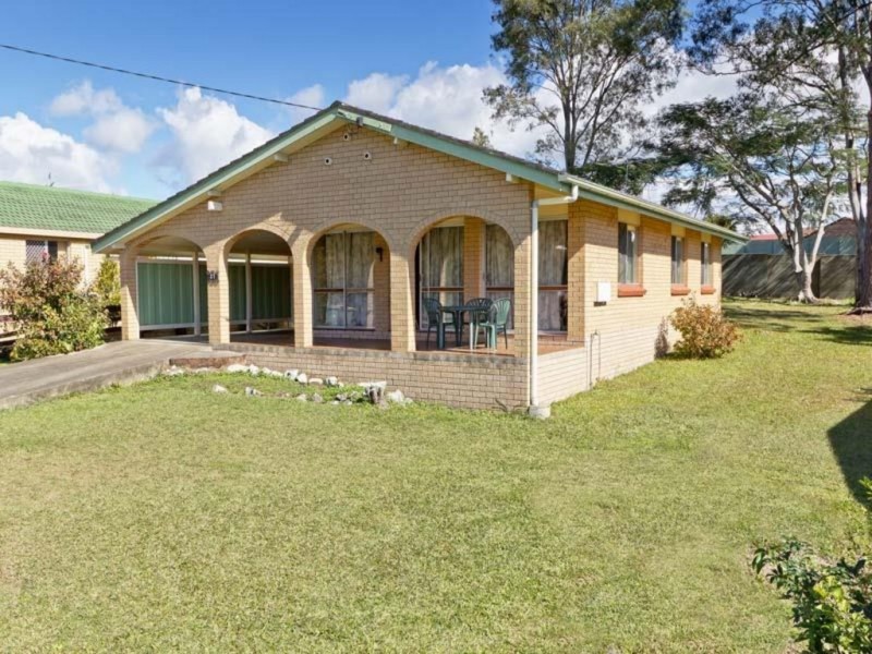 27 Lorraine Ct, Lawnton QLD 4501