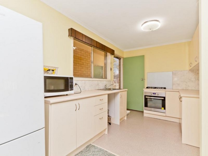 27 Lorraine Ct, Lawnton QLD 4501