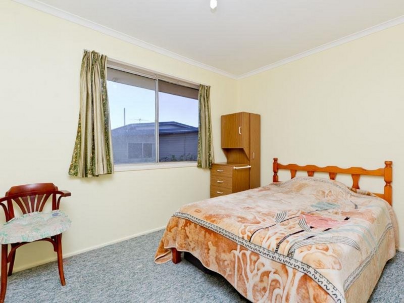 27 Lorraine Ct, Lawnton QLD 4501