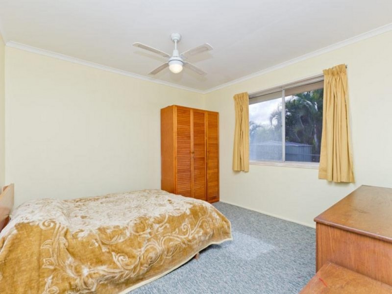 27 Lorraine Ct, Lawnton QLD 4501