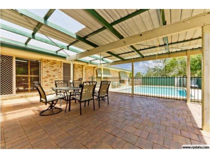 17 Duyvestyn Tce, Murrumba Downs QLD 4503