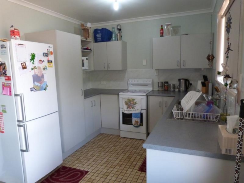 162 Morris Rd, Rothwell QLD 4022