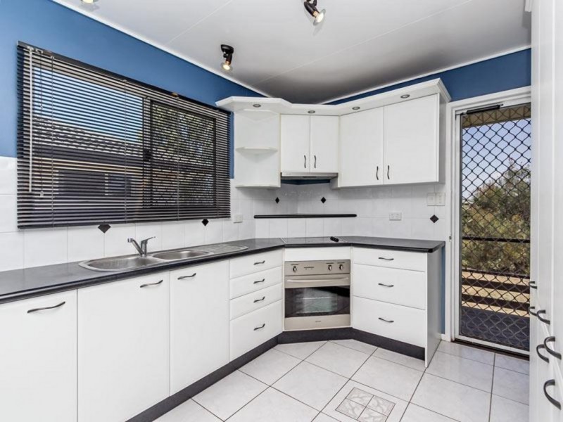 5 Wordsworth St, Strathpine QLD 4500