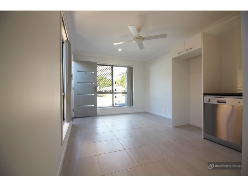2/88 Jones Street, Rothwell QLD 4022