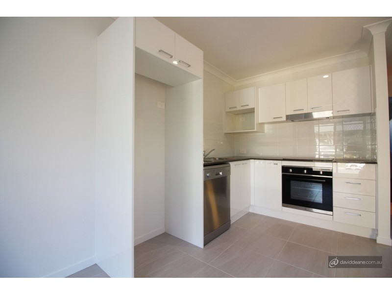 2/88 Jones Street, Rothwell QLD 4022