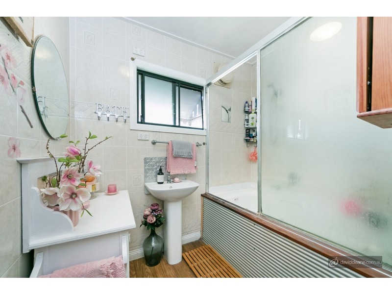 14 Reid Street, Petrie QLD 4502