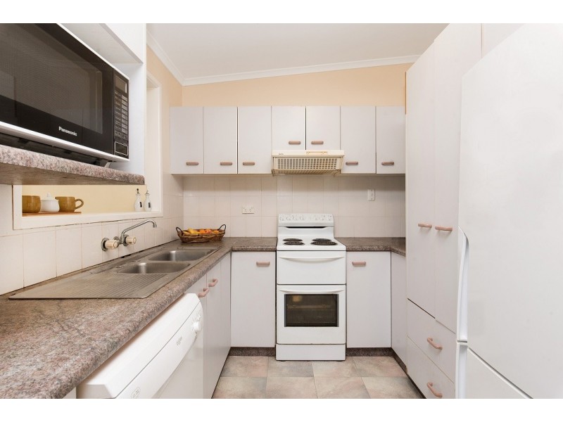 6 Eromba Crescent, Ferny Hills QLD 4055