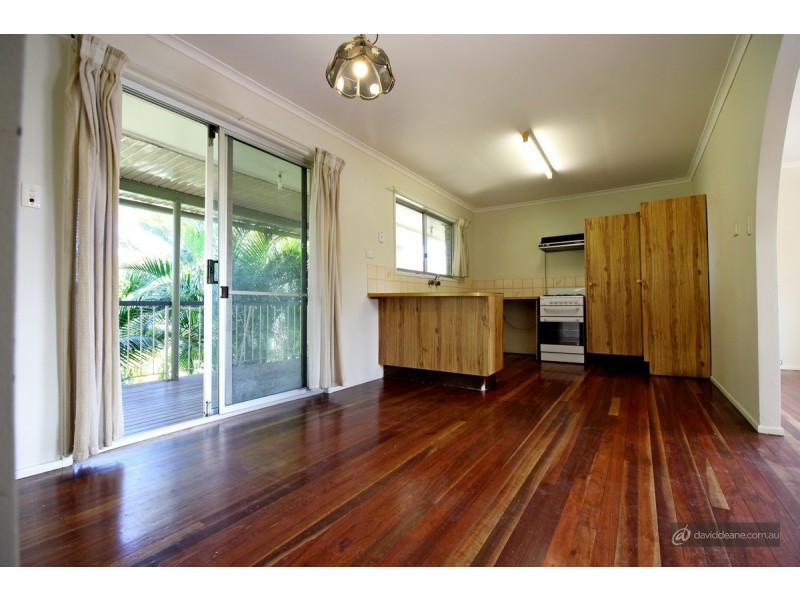 6 Caen Court, Petrie QLD 4502