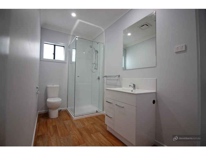 16a Alawara Street, Petrie QLD 4502