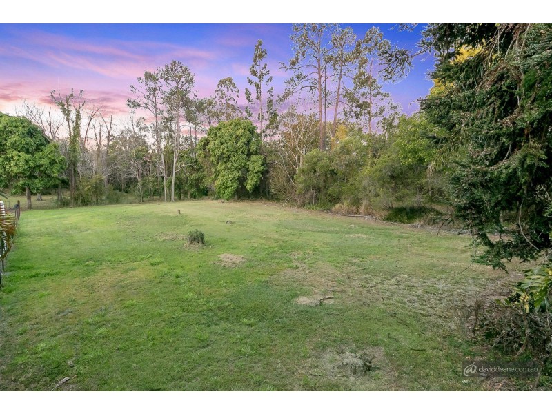 106 Bray Road, Lawnton QLD 4501