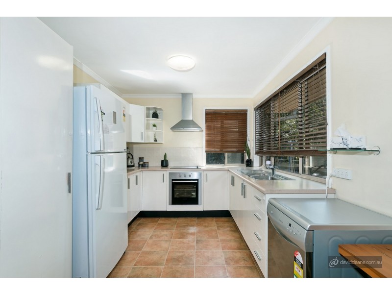 22 Cania Crescent, Petrie QLD 4502