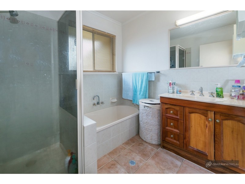 22 Golden Avenue, Kallangur QLD 4503