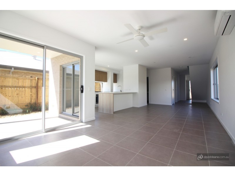 21 Monroe Crescent, Strathpine QLD 4500