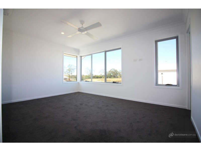 21 Monroe Crescent, Strathpine QLD 4500