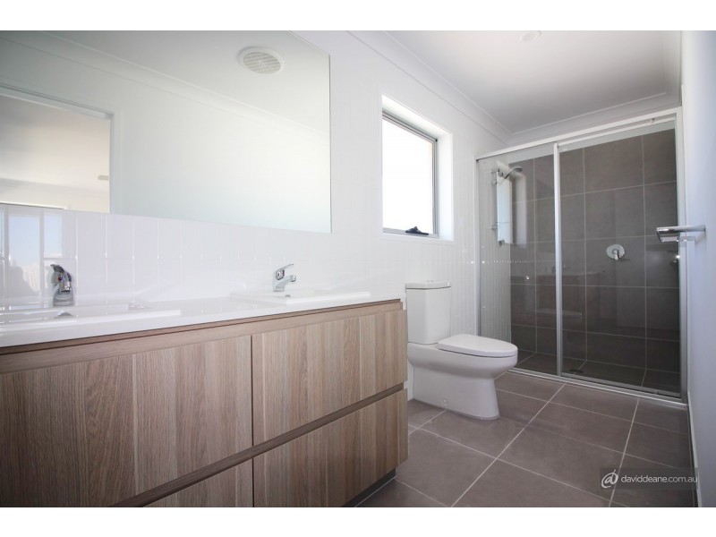 21 Monroe Crescent, Strathpine QLD 4500