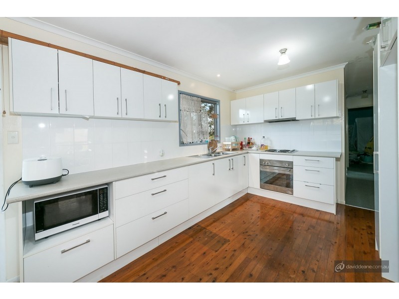 15 Illoura Street, Petrie QLD 4502