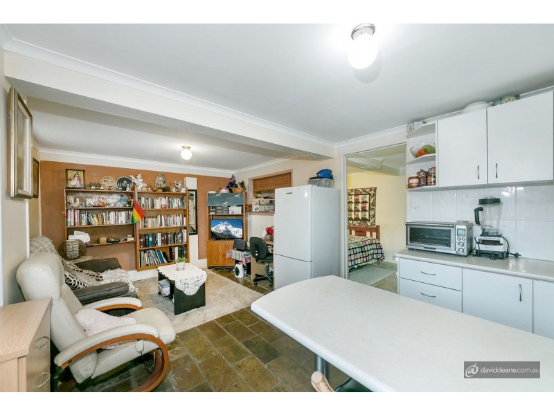 15 Illoura Street, Petrie QLD 4502