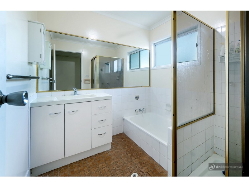 15 Illoura Street, Petrie QLD 4502