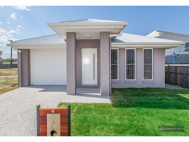 4 Claudia Circuit, Kallangur QLD 4503