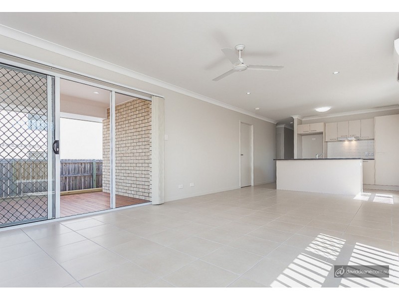 4 Claudia Circuit, Kallangur QLD 4503