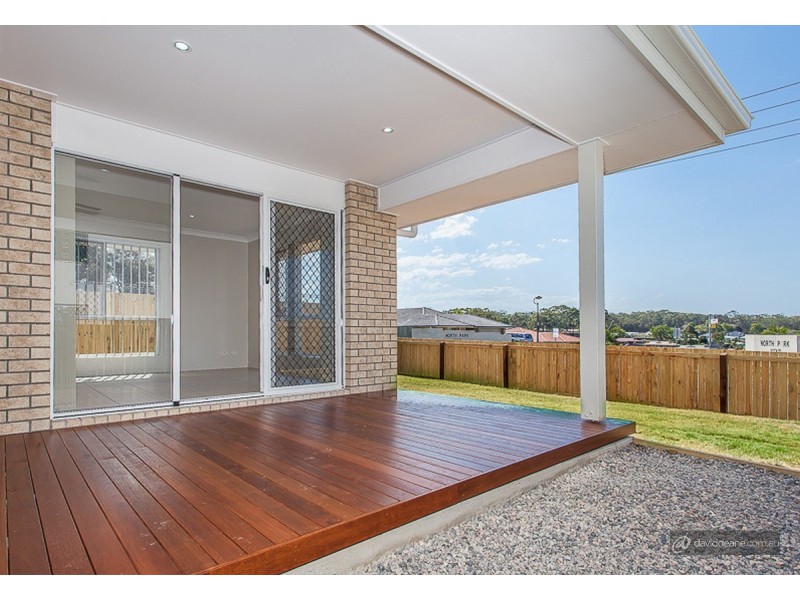 4 Claudia Circuit, Kallangur QLD 4503