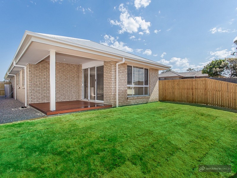 4 Claudia Circuit, Kallangur QLD 4503