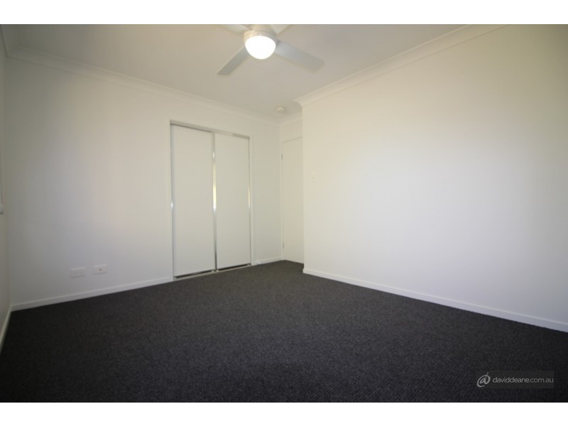 2/17 Hart Street, Lawnton QLD 4501