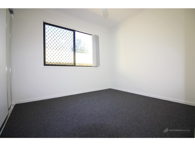 2/17 Hart Street, Lawnton QLD 4501