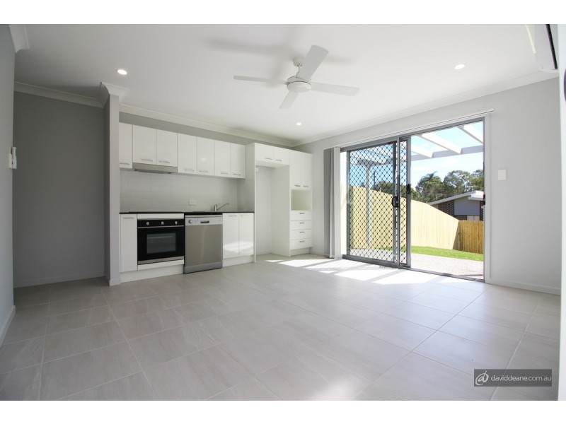 2/19 Hart Street, Lawnton QLD 4501