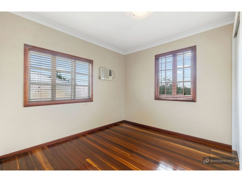 26 Main Avenue, Wavell Heights QLD 4012