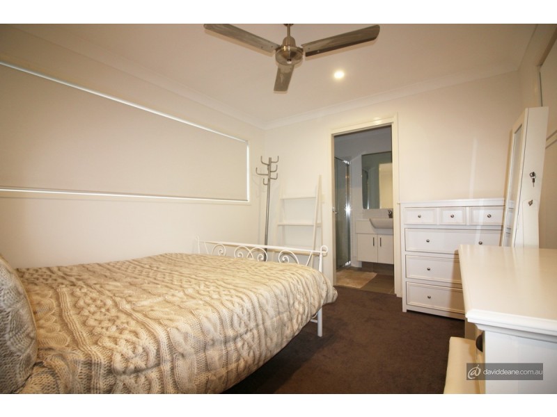 72 Benham Avenue, Kallangur QLD 4503