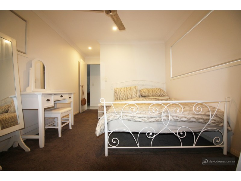 72 Benham Avenue, Kallangur QLD 4503