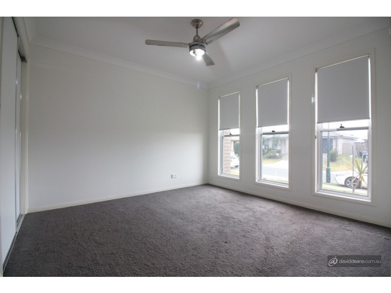 72 Benham Avenue, Kallangur QLD 4503