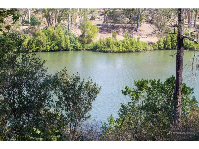 18 Carmody Court, Petrie QLD 4502