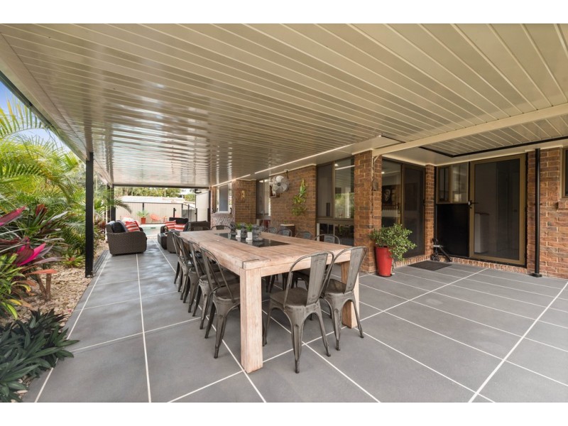 61 Kurwongbah Drive, Petrie QLD 4502