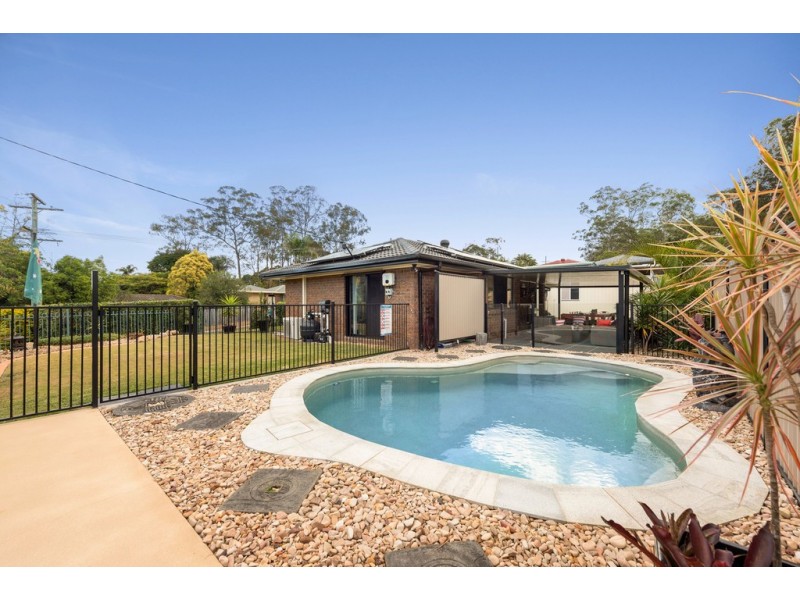 61 Kurwongbah Drive, Petrie QLD 4502