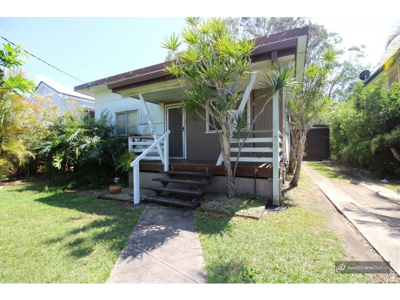 8 Bradley Road, Clontarf QLD 4019