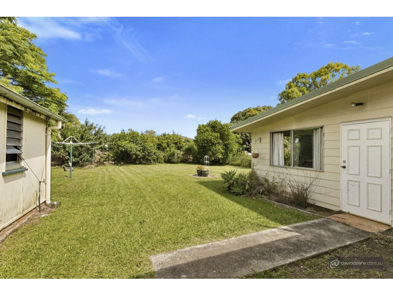 4 Rangeview Street, Strathpine QLD 4500
