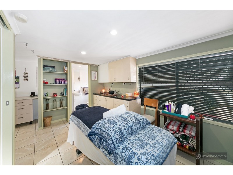 7 Oleron Terrace, Petrie QLD 4502