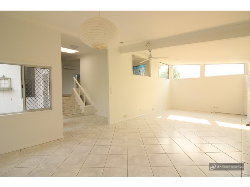 8 Champagne Street, Petrie QLD 4502