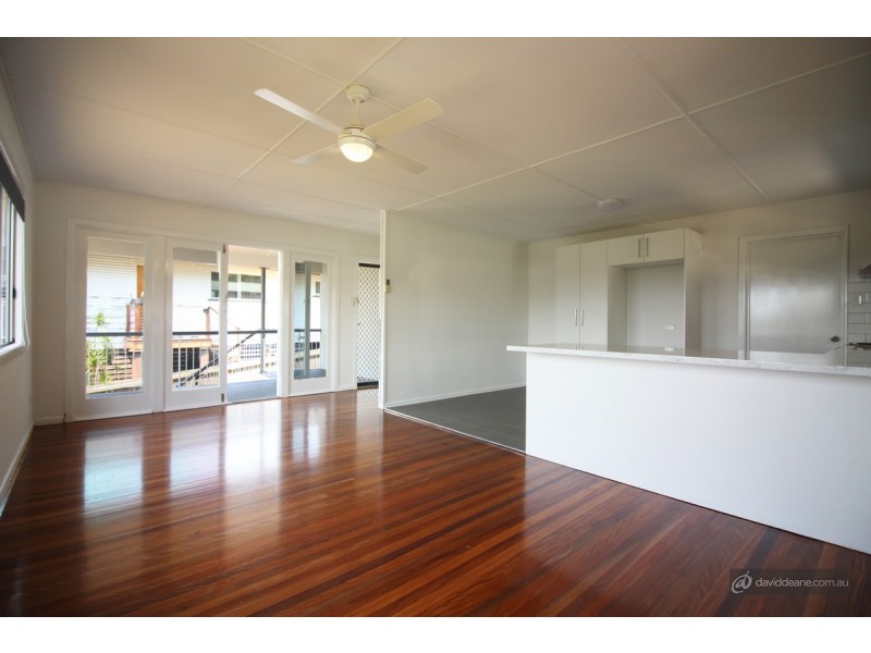 98 Minto Crescent, Arana Hills QLD 4054