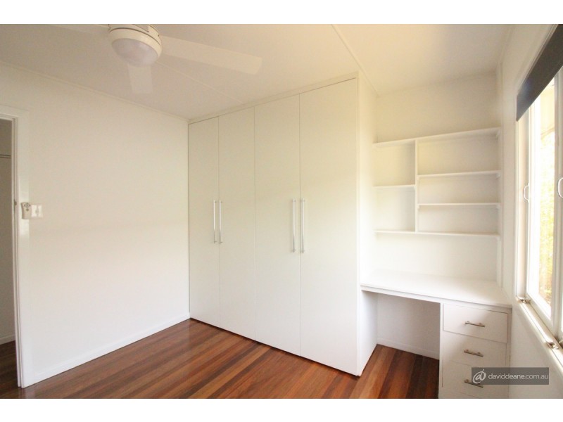 98 Minto Crescent, Arana Hills QLD 4054