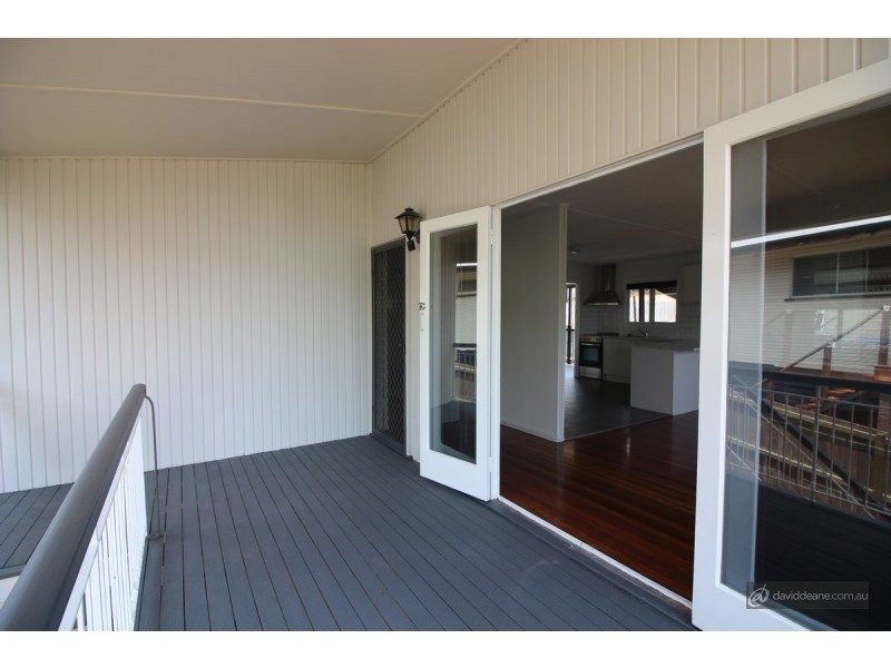 98 Minto Crescent, Arana Hills QLD 4054