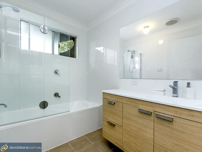 15 Mitze Street, Bray Park QLD 4500