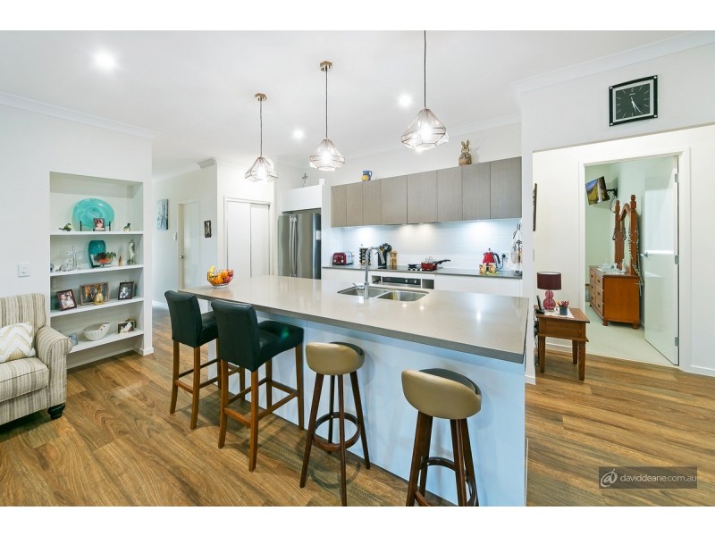 42 Oxbow Crescent, Lawnton QLD 4501