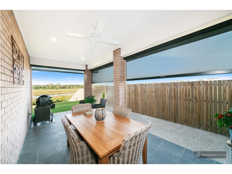 42 Oxbow Crescent, Lawnton QLD 4501