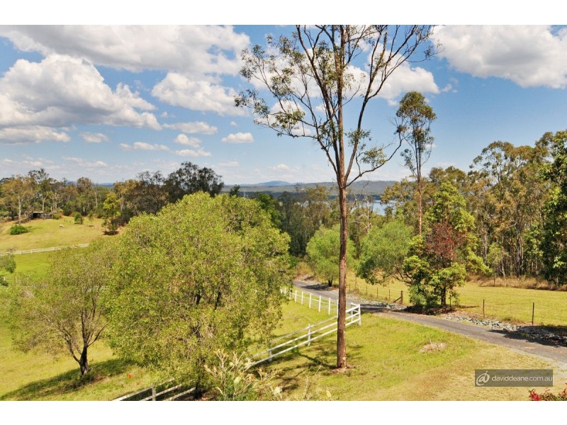 25 Andrew Clarke Road, Whiteside QLD 4503