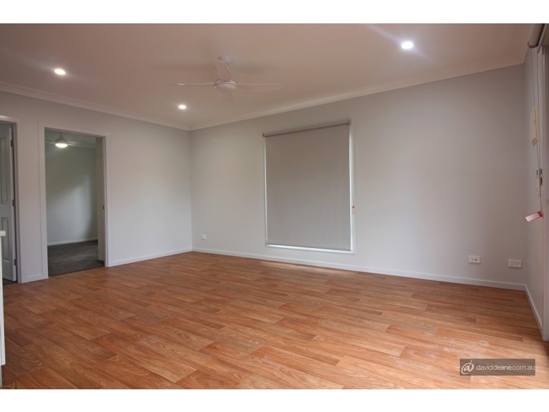 11A Maurice St, Kallangur QLD 4503