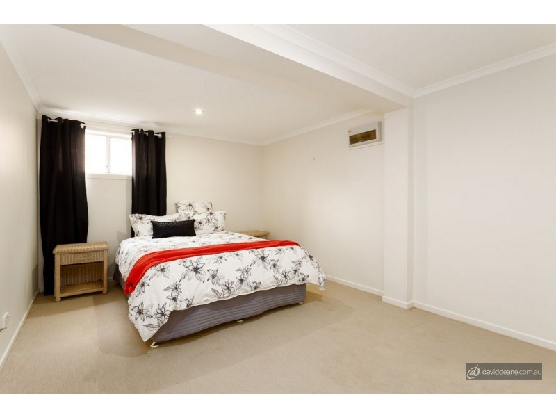 19 Waratah Drive, Clontarf QLD 4019