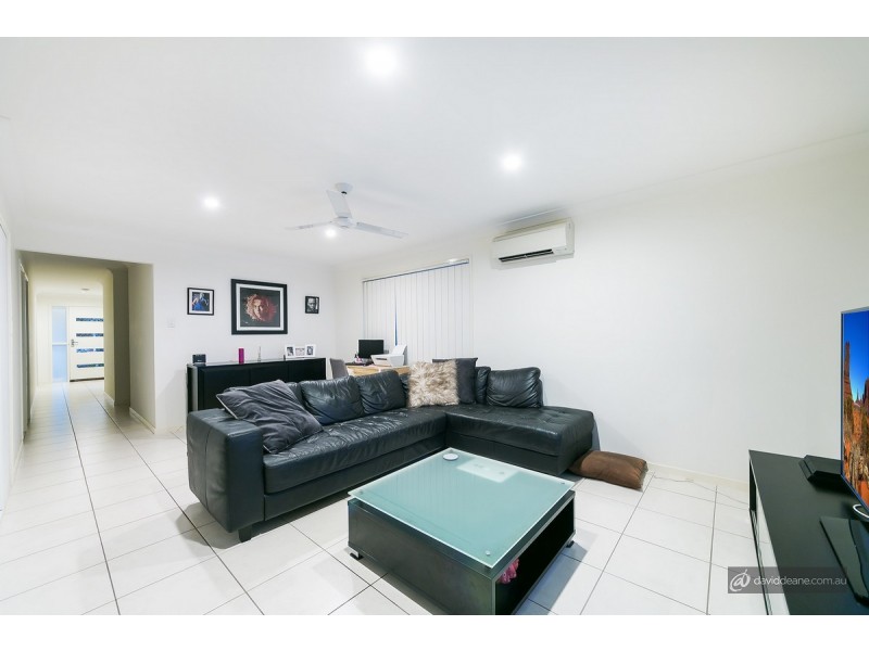 7 Fairy Wren Circuit, Dakabin QLD 4503